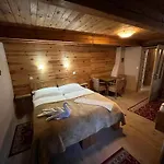 Elias Gæstehus 4*