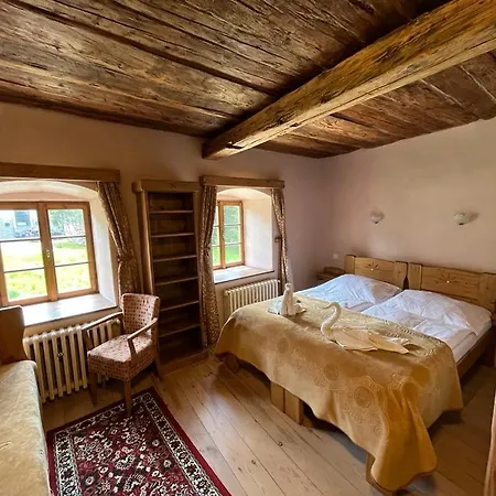 Elias Guest house