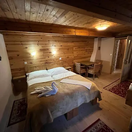 Elias Guest house 4*